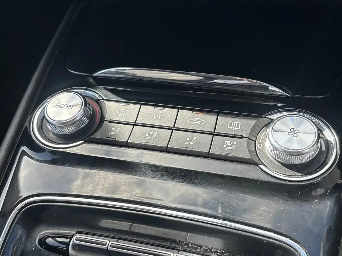 2021-mg-mg5-e-excite-ev-big-17