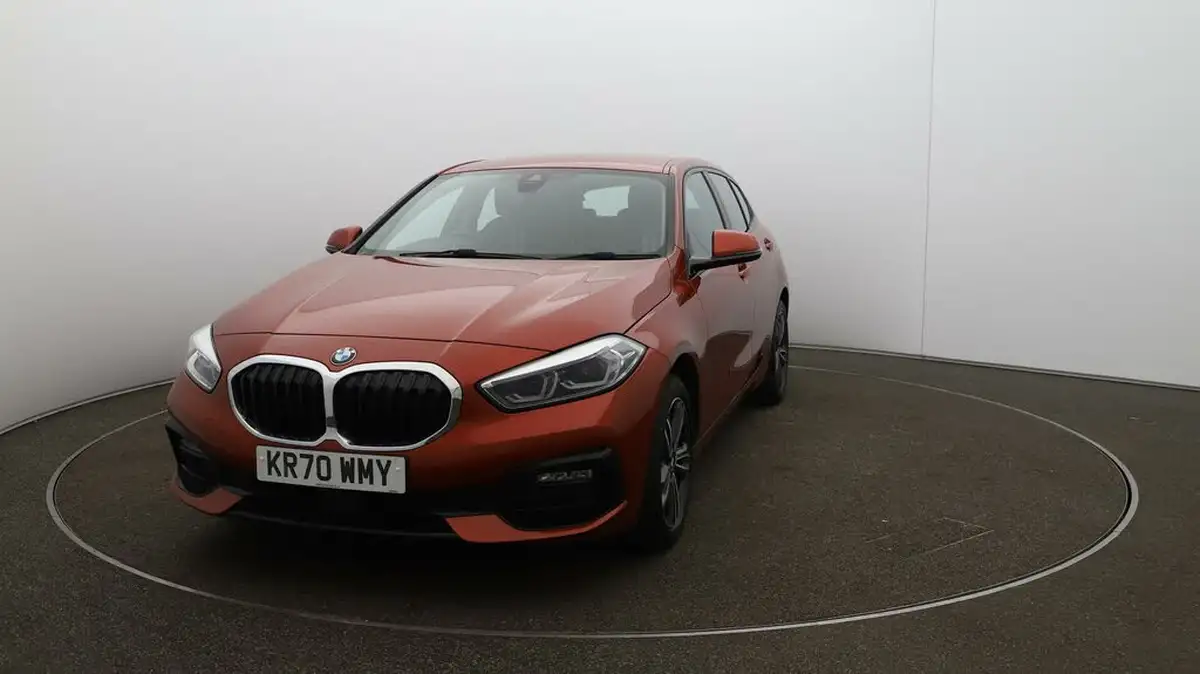 2020-bmw-1-series-15td-116d-sport-big-29