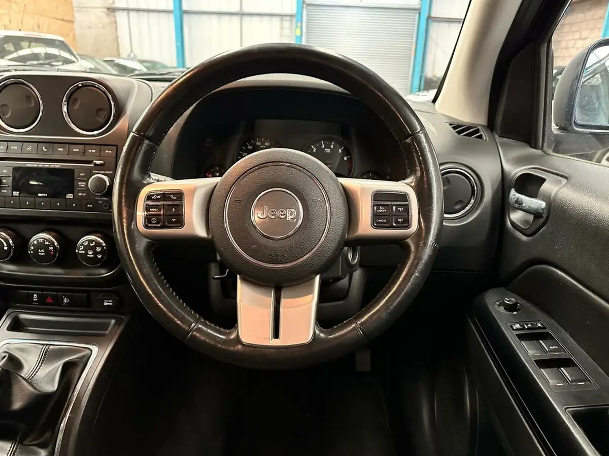 2012-jeep-compass-20-sport-big-12