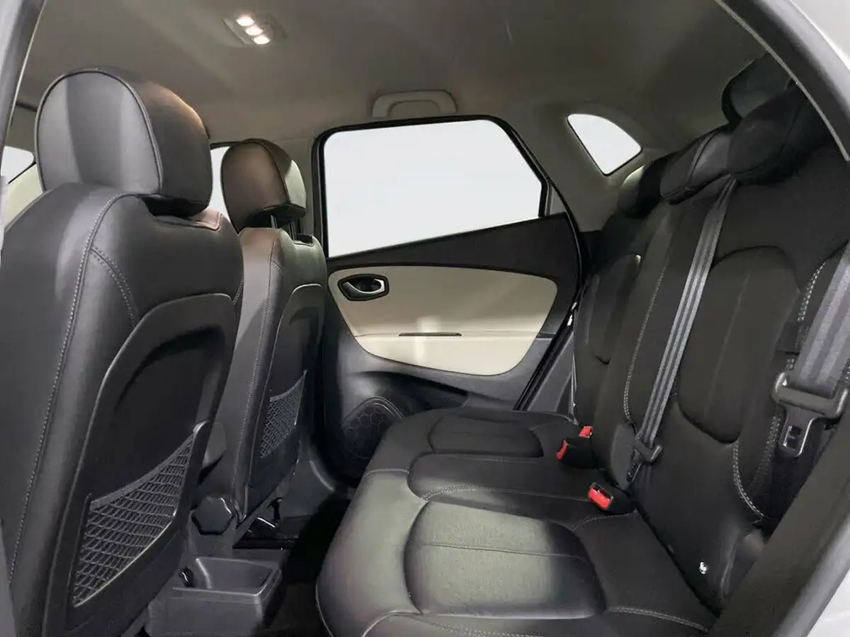 2019-renault-captur-09-tce-gt-line-big-12