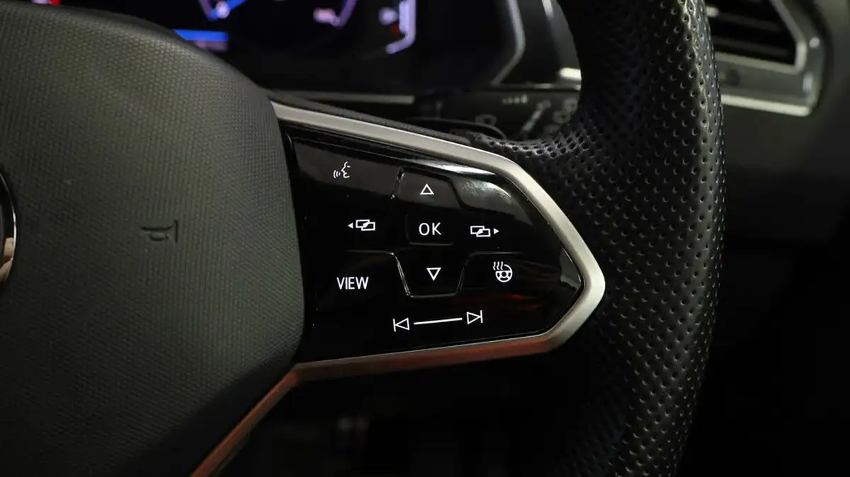 2021-volkswagen-tiguan-15-tsi-r-line-big-21