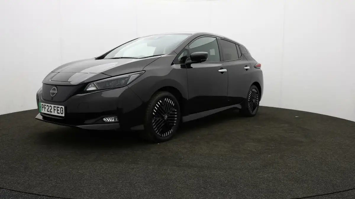 2022-nissan-leaf-e-tekna-39kwh-big-52