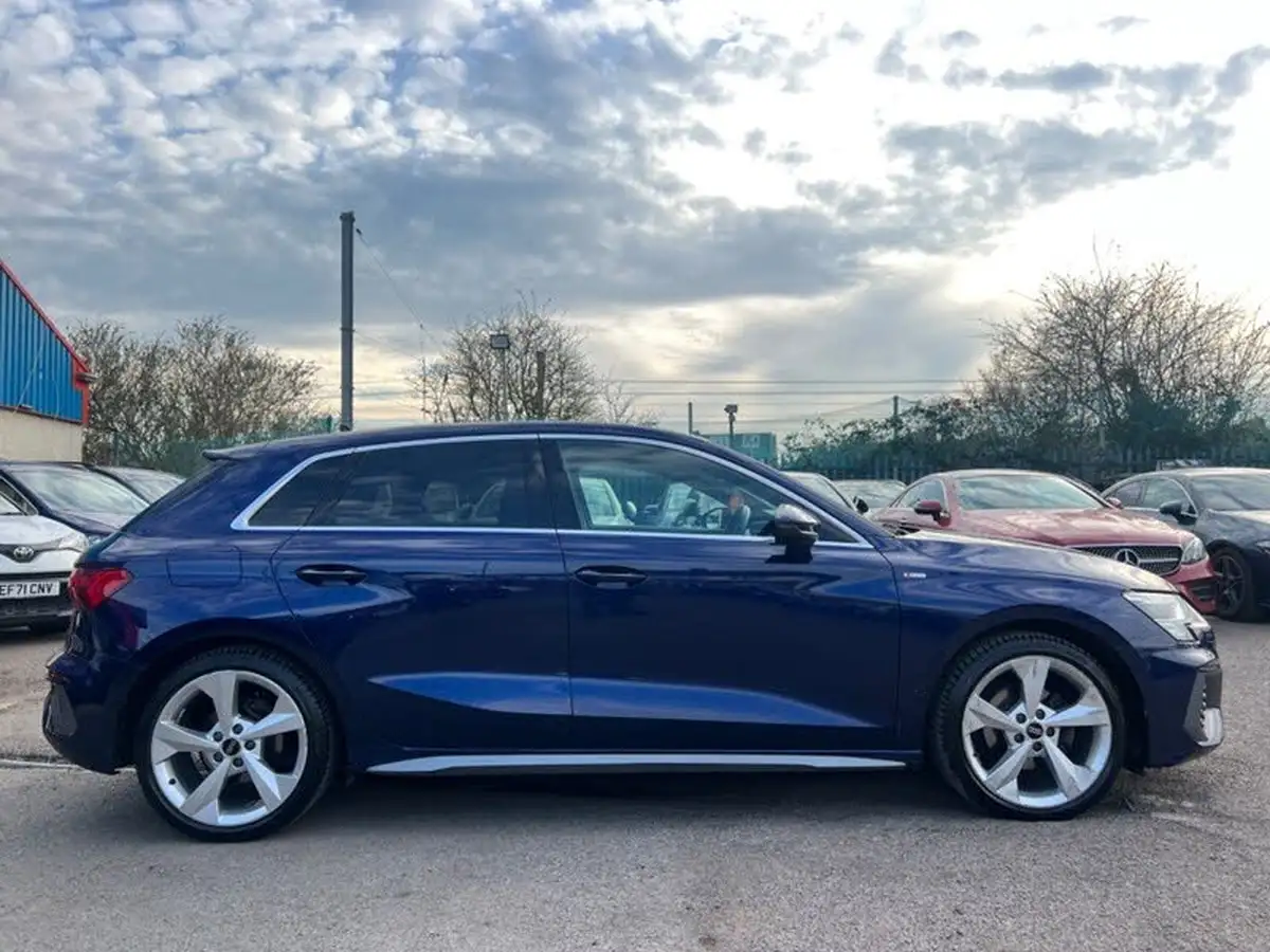 2023-audi-a3-10-30-tfsi-s-line-sportback-5d-tronic-big-26