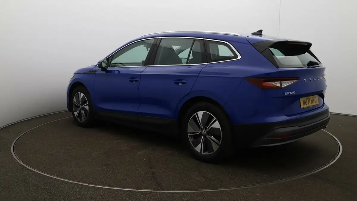 2021-skoda-enyaq-e-80-loft-82-kwh-big-5