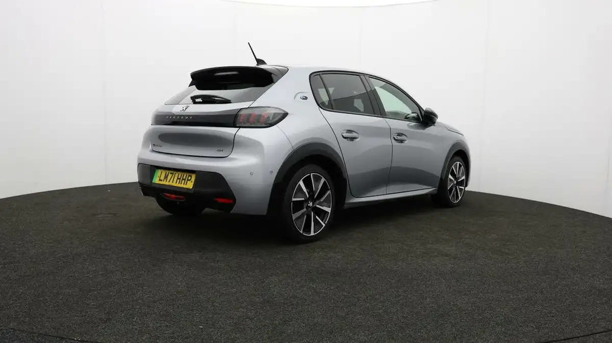 2021-peugeot-208-e-gt-premium-big-77
