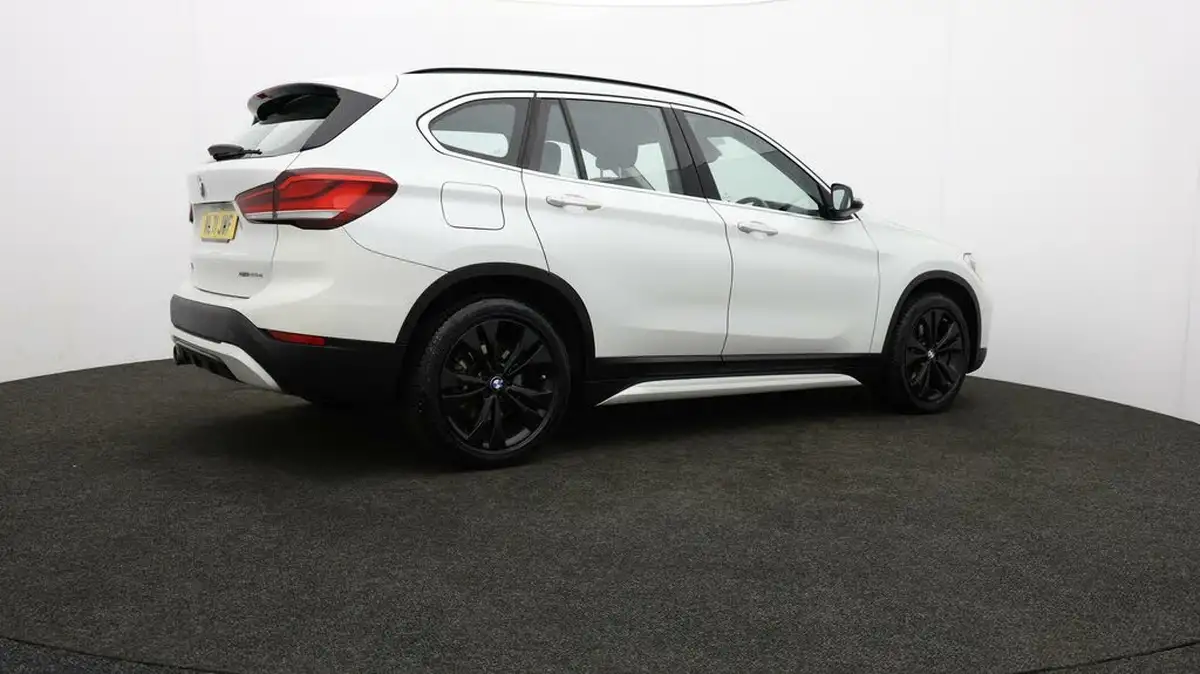 2021-bmw-x1-15-xdrive-25e-phev-sport-big-26