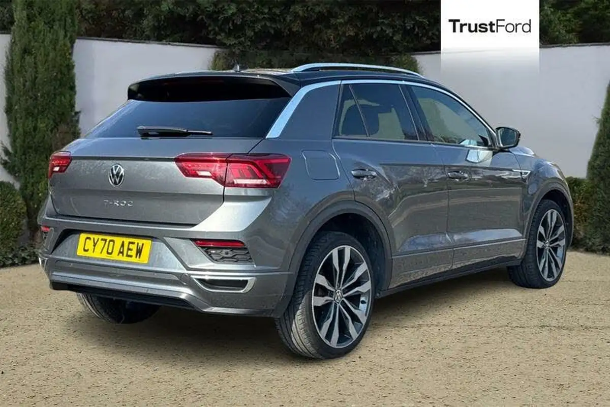 2021-volkswagen-t-roc-15-tsi-r-line-hatchback-5d-big-3