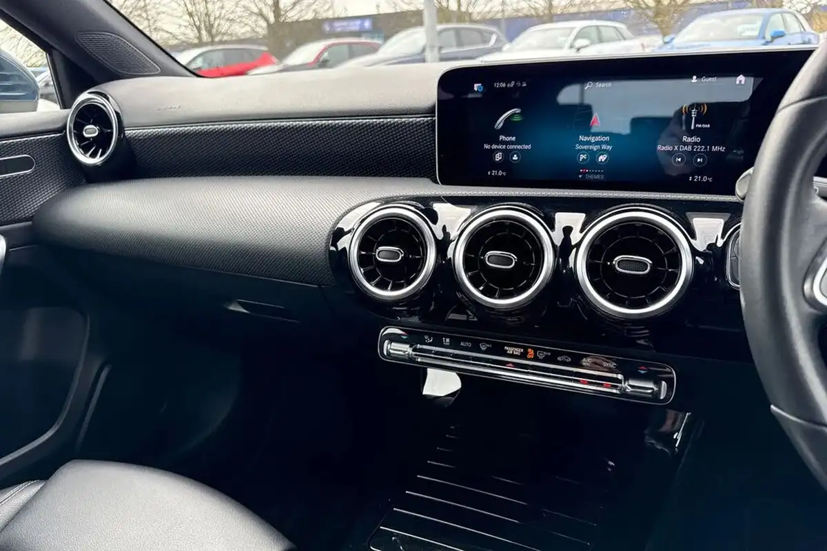 2019-mercedes-benz-a-class-15d-a180d-sport-executive-hatchback-5d-7g-dct-big-45