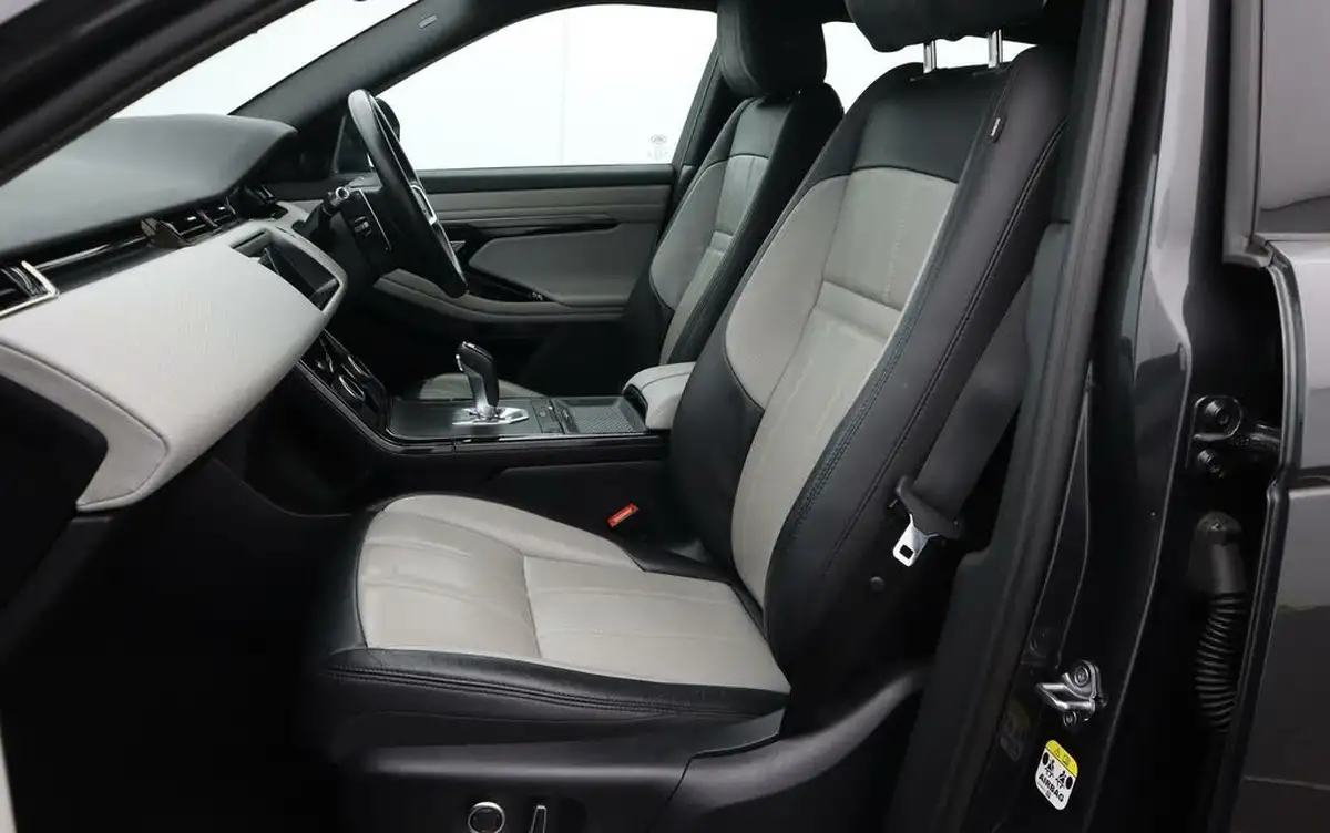 2021-land-rover-range-rover-evoque-15-p300e-r-dynamic-s-big-14