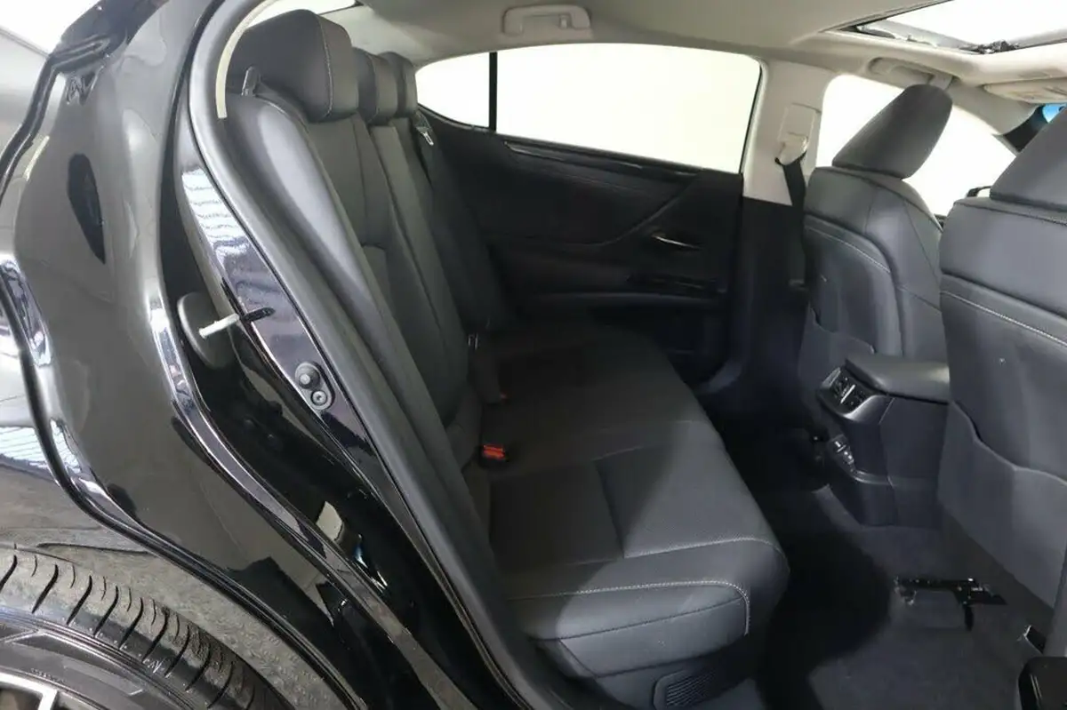 2022-lexus-es-300h-25-es-without-navigation-big-15
