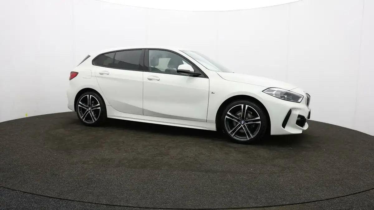 2022-bmw-1-series-15-118i-m-sport-lcp-big-42