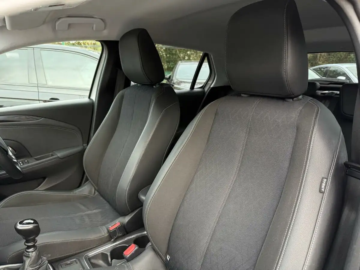2020-vauxhall-corsa-12-turbo-elite-nav-premium-big-33