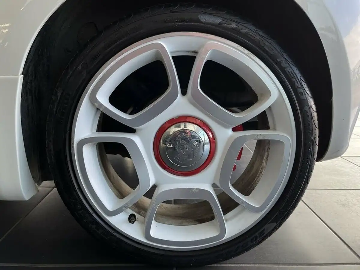 2013-fiat-500c-14-abarth-595c-competizione-auto-seq-big-23