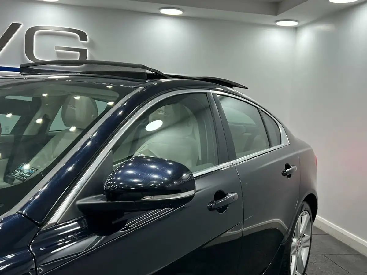 2015-jaguar-xe-20td-portfolio-180ps-auto-big-15