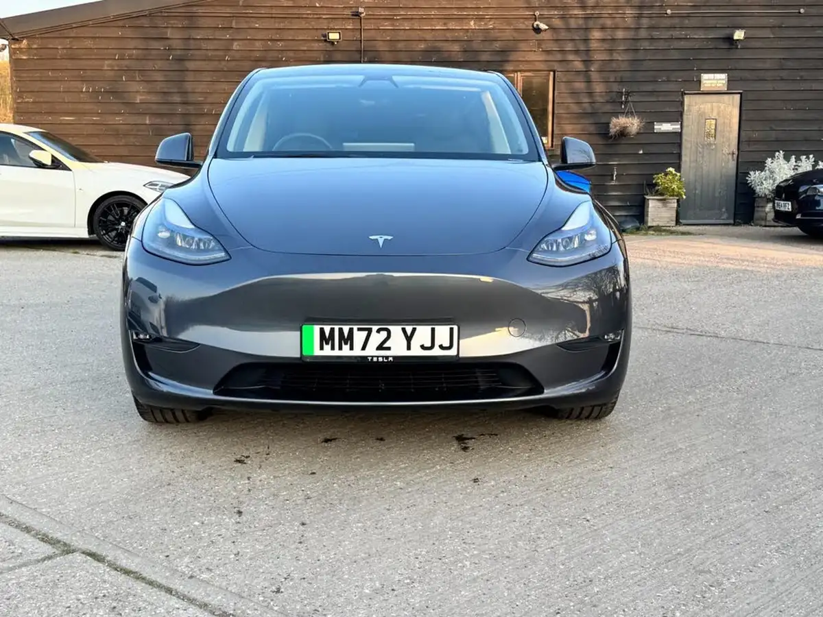 2023-tesla-model-y-e-performance-big-8