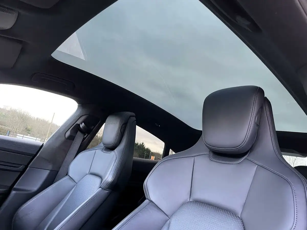 2021-porsche-taycan-e-turbo-s-big-3
