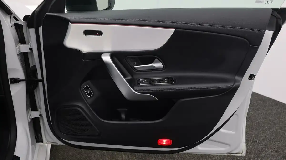 2022-mercedes-benz-cla-13-cla-200-amg-line-premium-plus-night-edition-coupe-4d-big-14