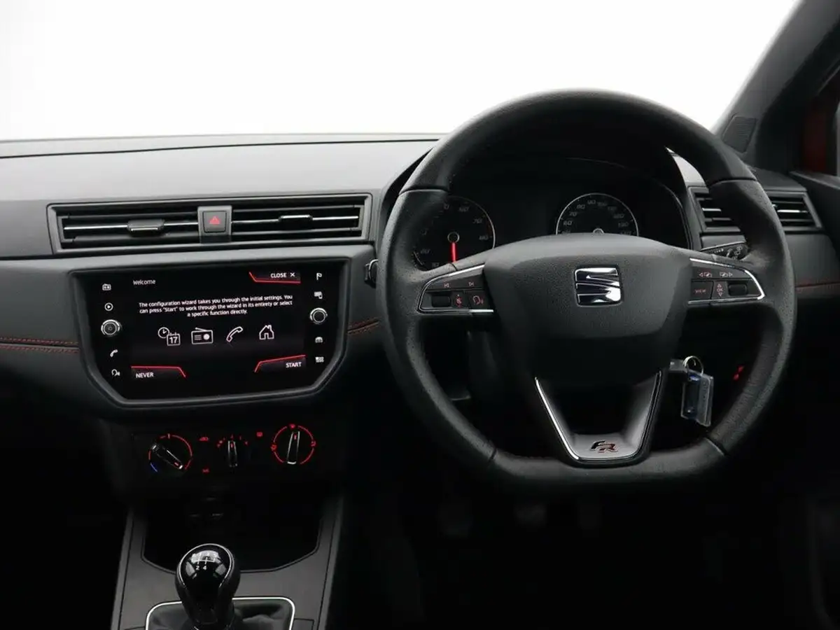 2019-seat-ibiza-10-mpi-fr-big-19