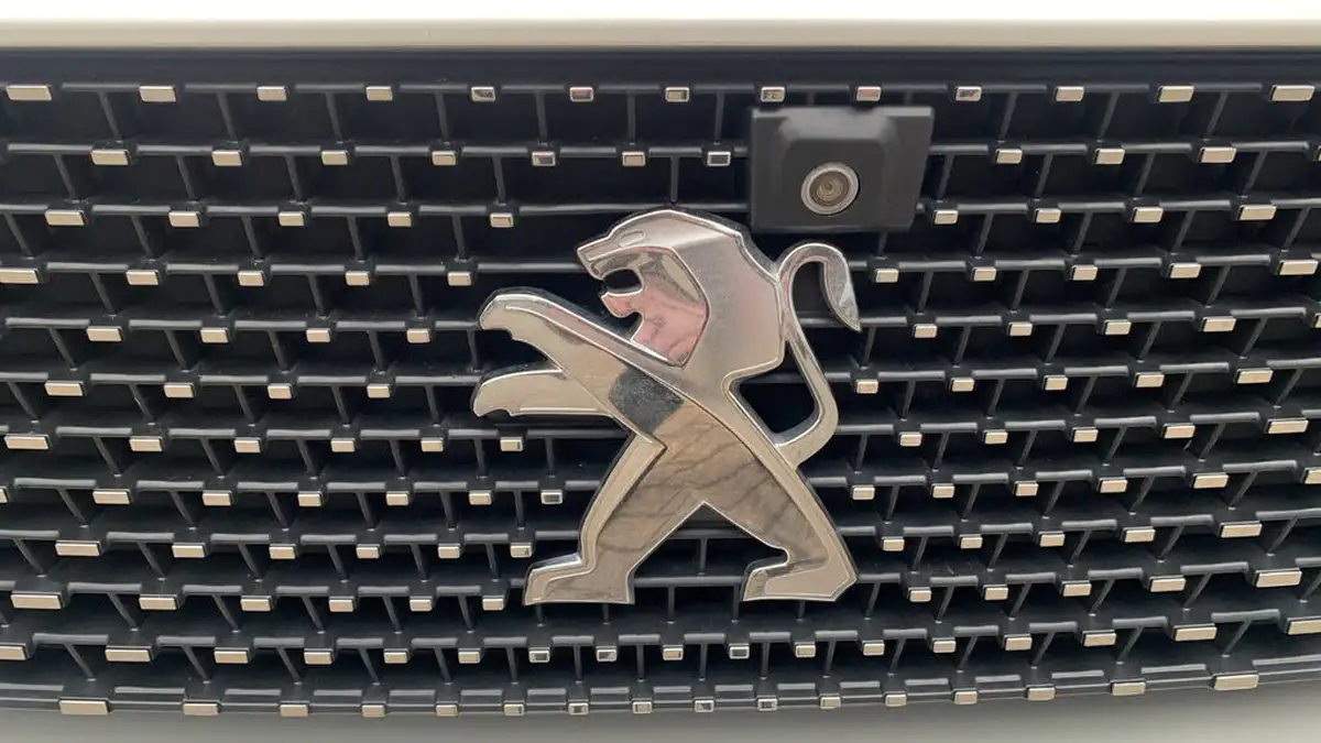 2021-peugeot-3008-suv-12-puretech-gt-premium-big-51