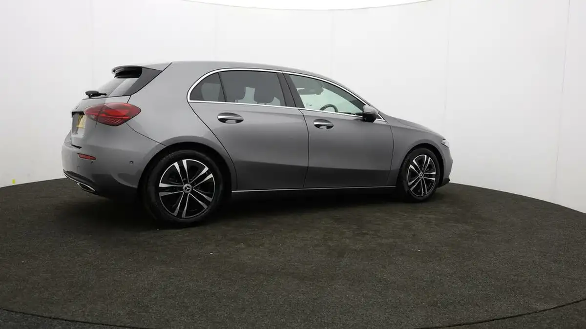 2023-mercedes-benz-a-class-big-32