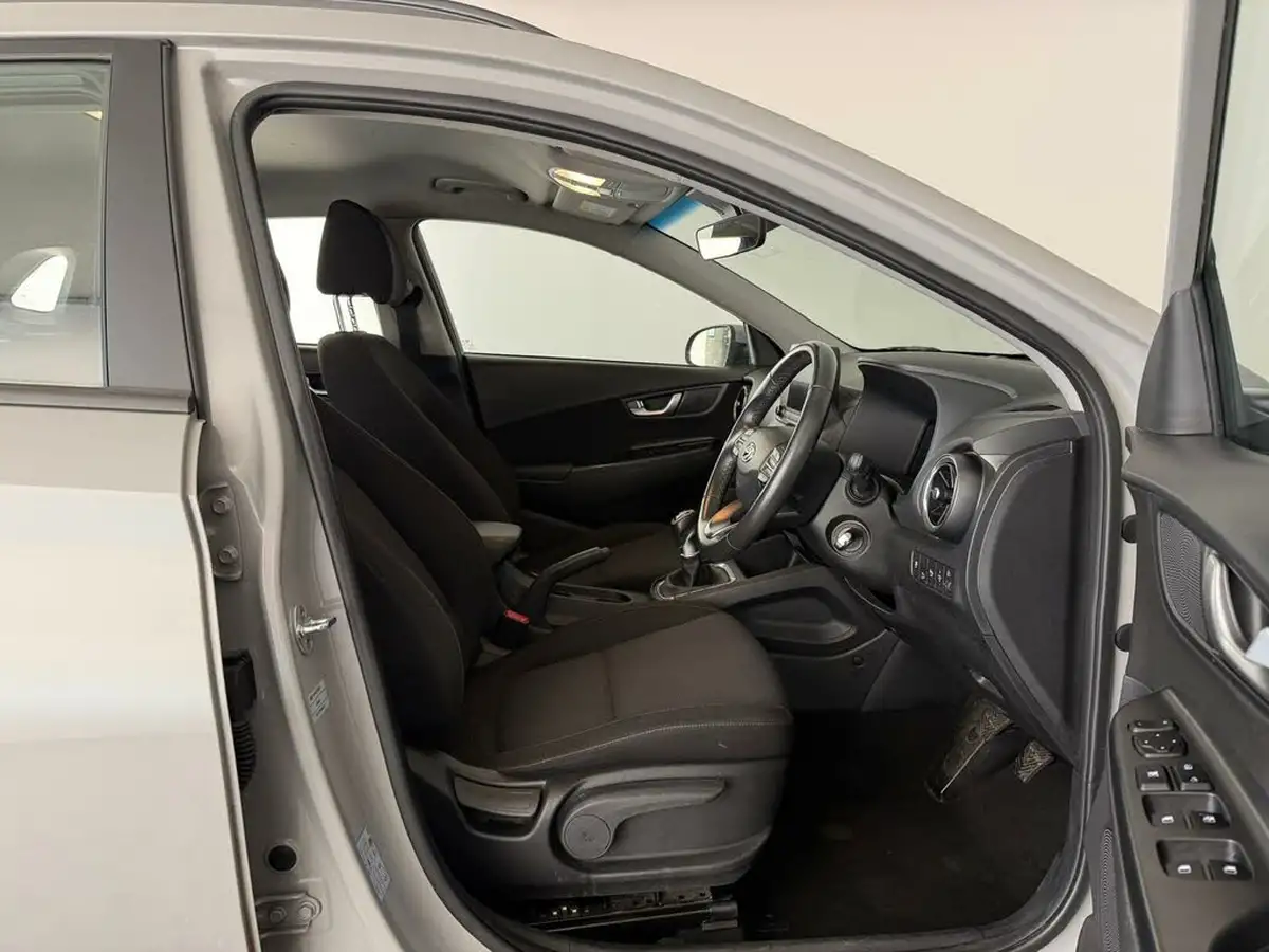 2022-hyundai-kona-10-t-gdi-se-connect-big-22