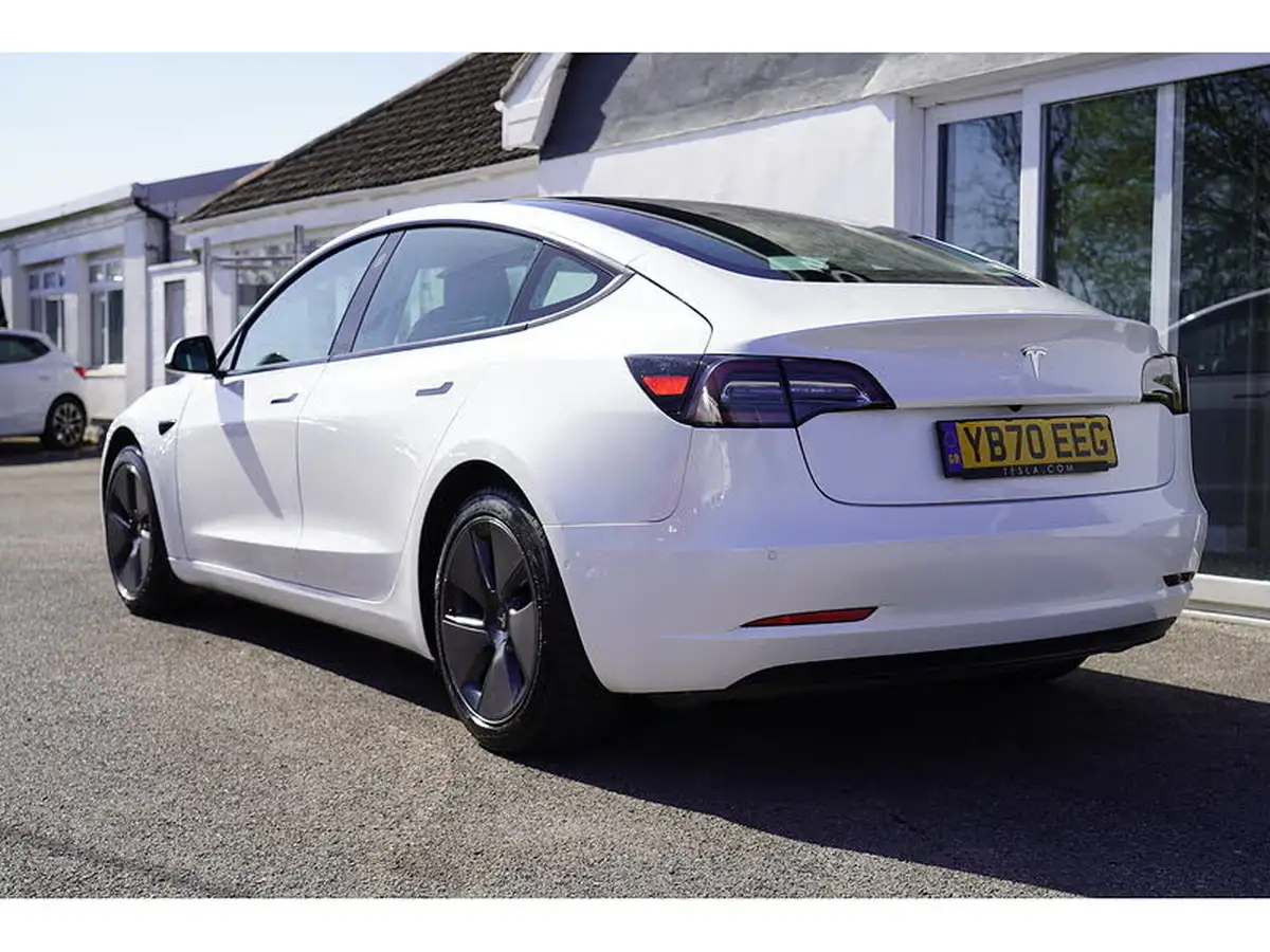 2020-tesla-model-3-e-standard-plus-big-6