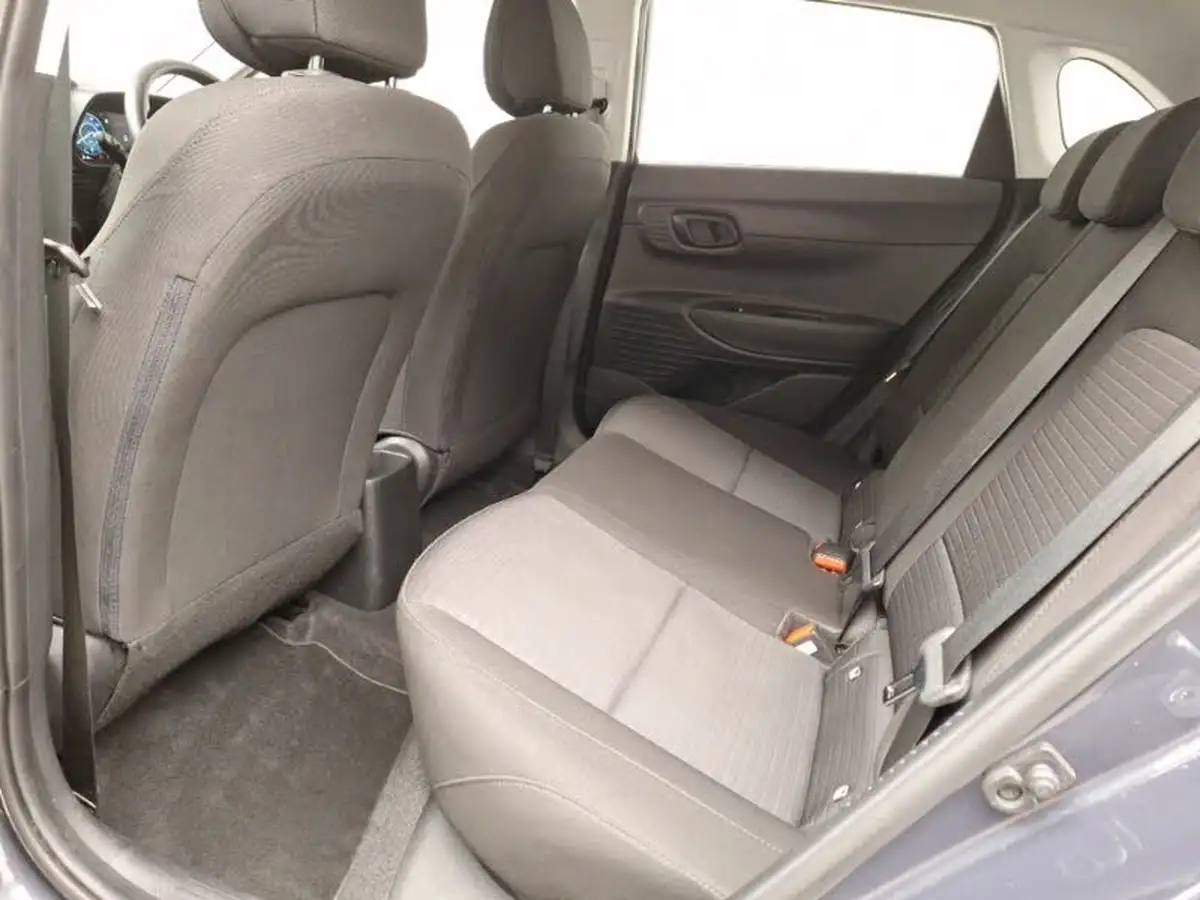 2022-hyundai-i20-10-t-gdi-se-connect-eclutch-imt-big-5