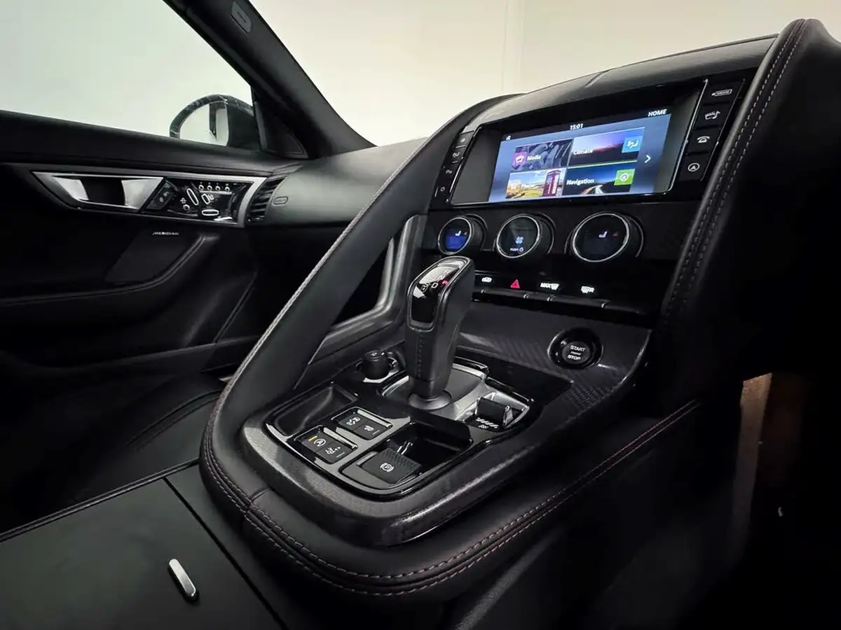2016-jaguar-f-type-50-v8-sc-r-awd-coupe-big-37