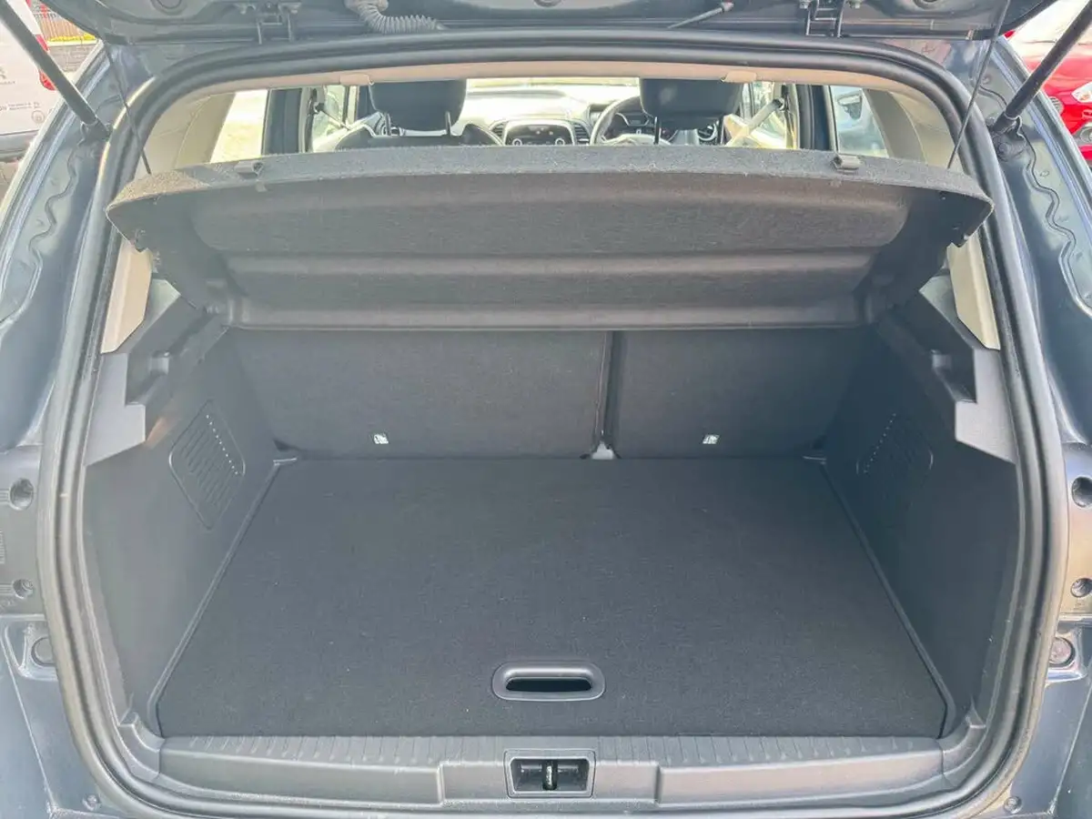 2019-renault-captur-09-tce-play-big-8
