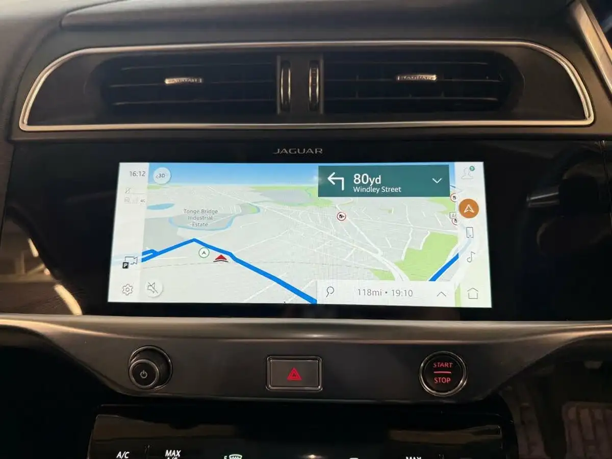 2020-jaguar-i-pace-ev400-hse-big-7