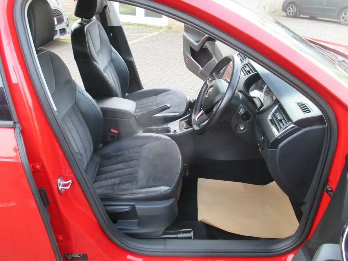 2017-skoda-octavia-14-tsi-se-l-estate-big-23
