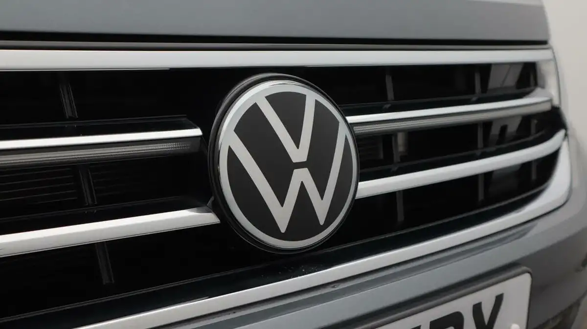 2024-volkswagen-tiguan-allspace-15-tsi-r-line-big-24