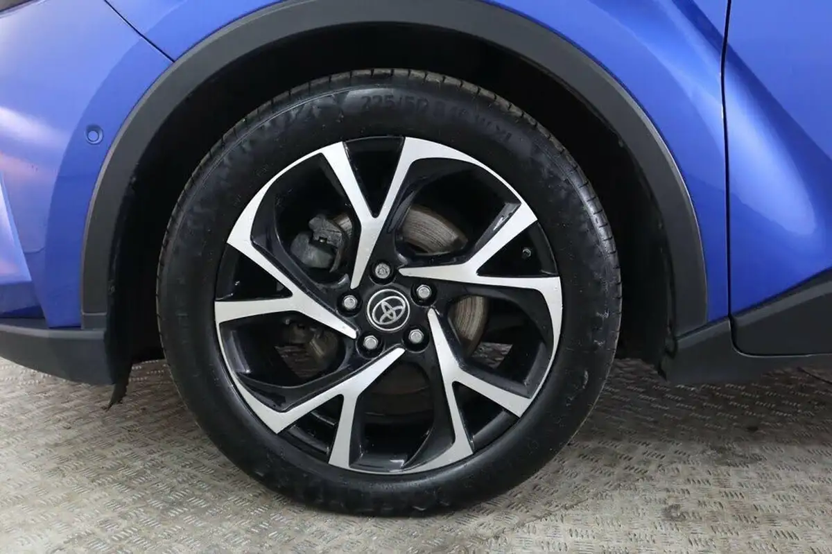2022-toyota-c-hr-18-vvt-i-design-big-30