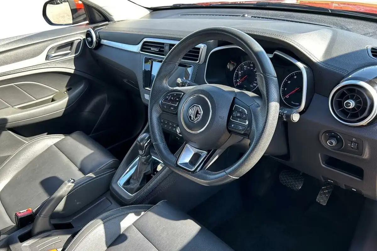 2019-mg-zs-suv-10t-gdi-exclusive-109bhp-big-6