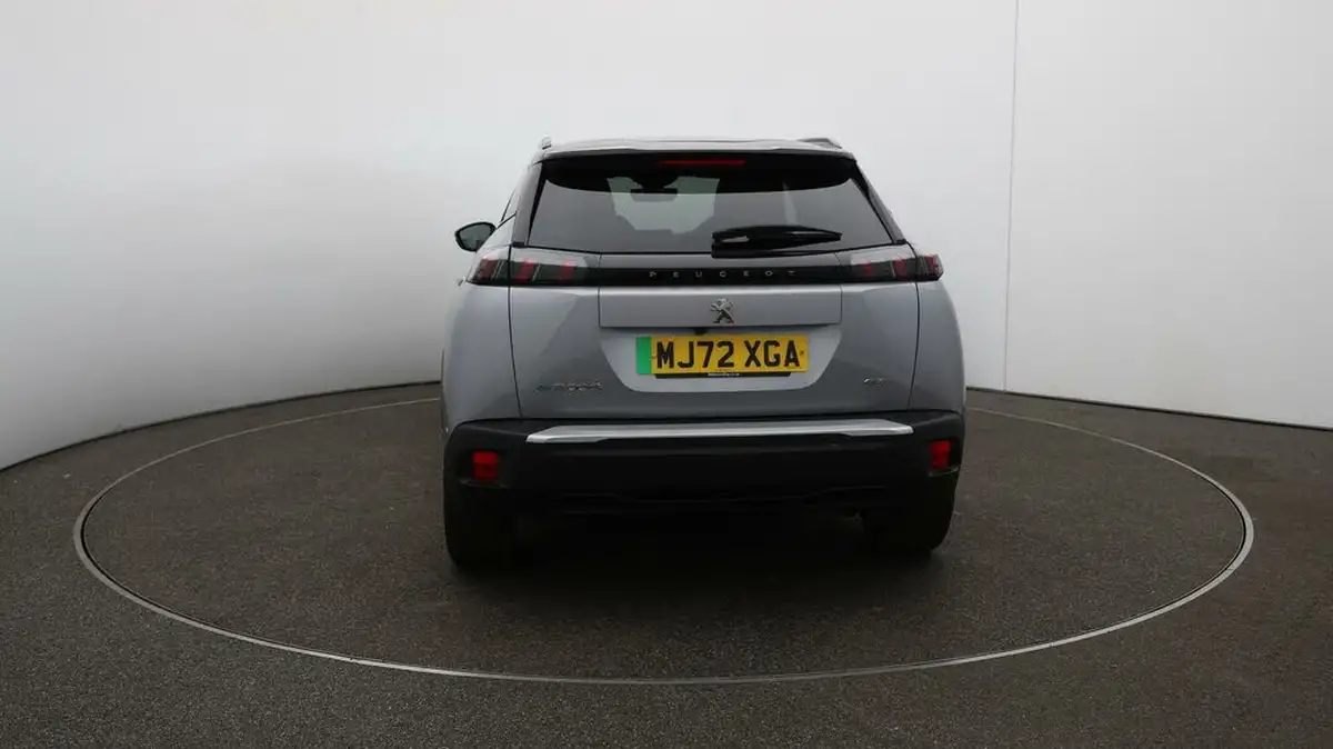 2021-peugeot-2008-suv-e-gt-big-53