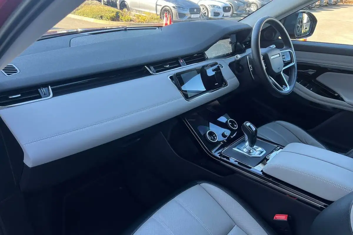 2021-land-rover-range-rover-evoque-20-d200-r-dynamic-se-big-42