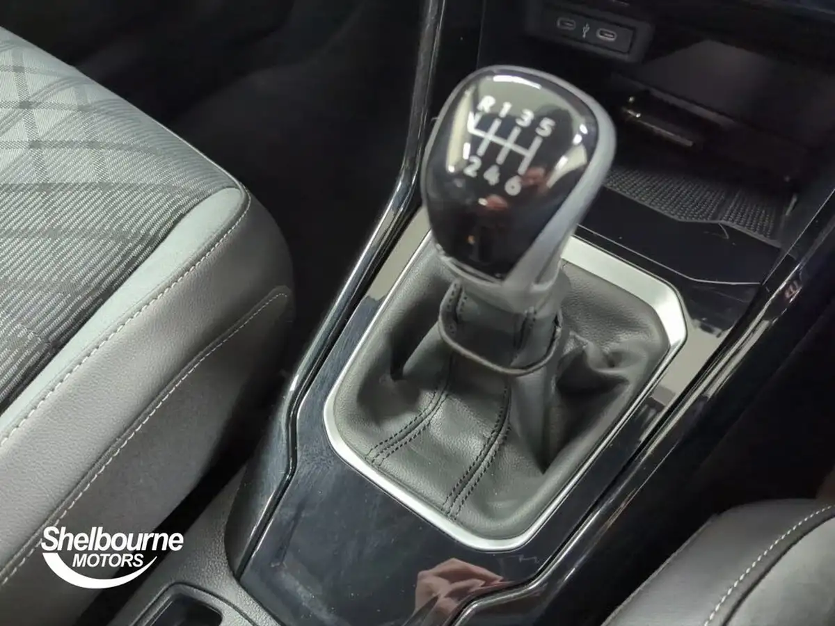 2023-volkswagen-t-roc-15-tsi-r-line-hatchback-5d-big-18
