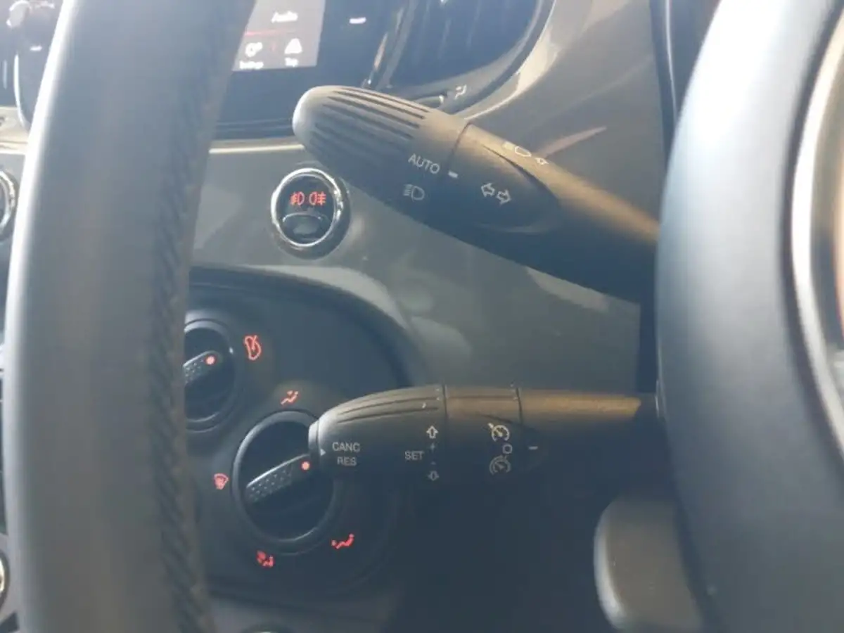 2022-fiat-500-10-dolcevita-big-14