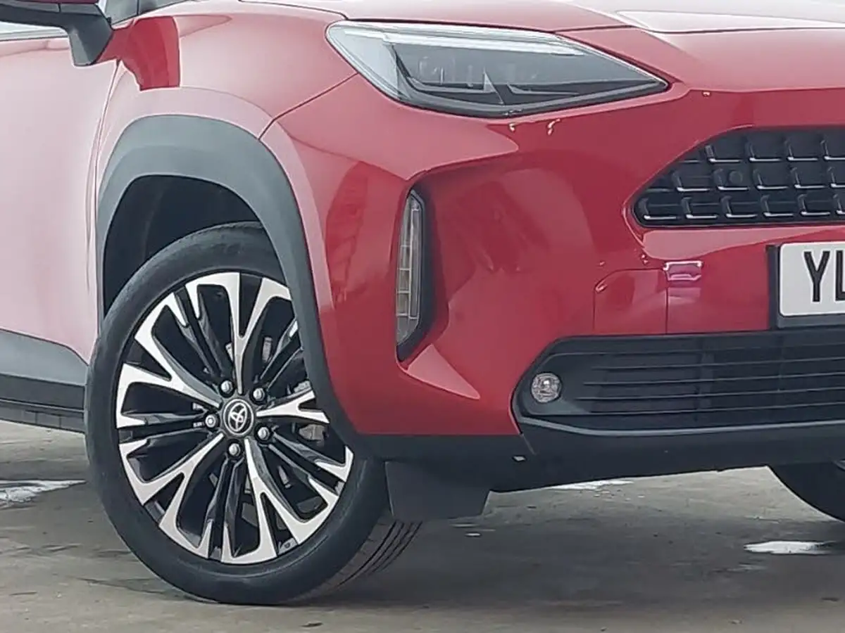 2022-toyota-yaris-cross-15-vvt-i-excel-big-8
