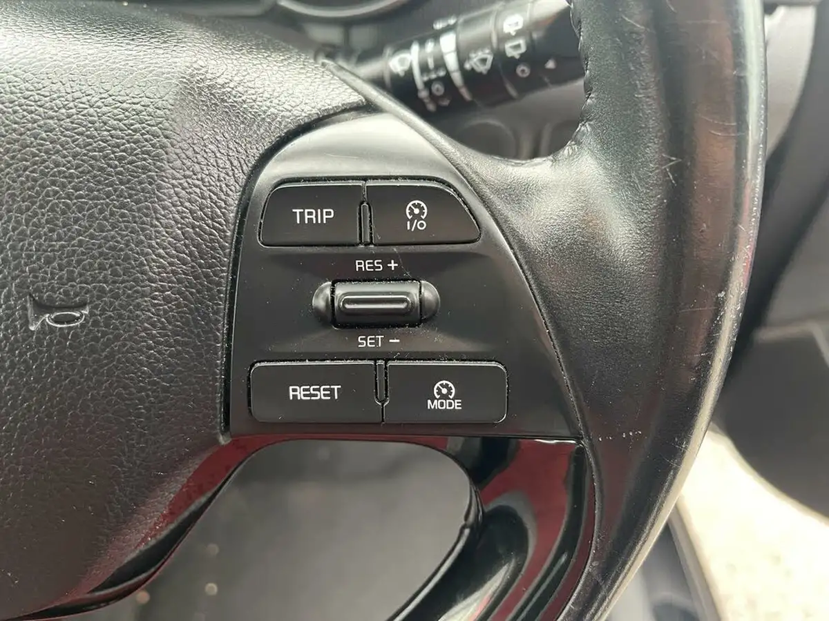 2016-kia-picanto-125-sport-auto-big-17