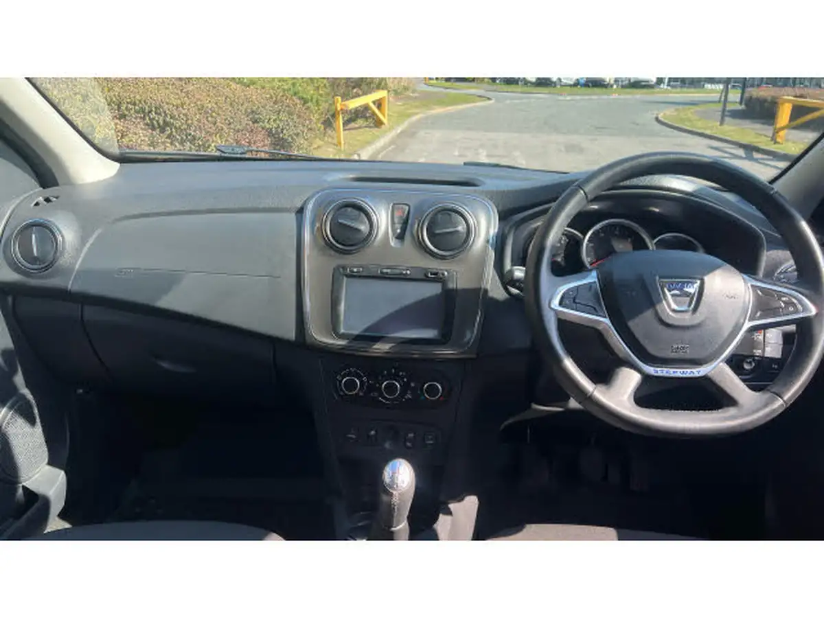 2017-dacia-sandero-stepway-09-tce-laureate-big-9