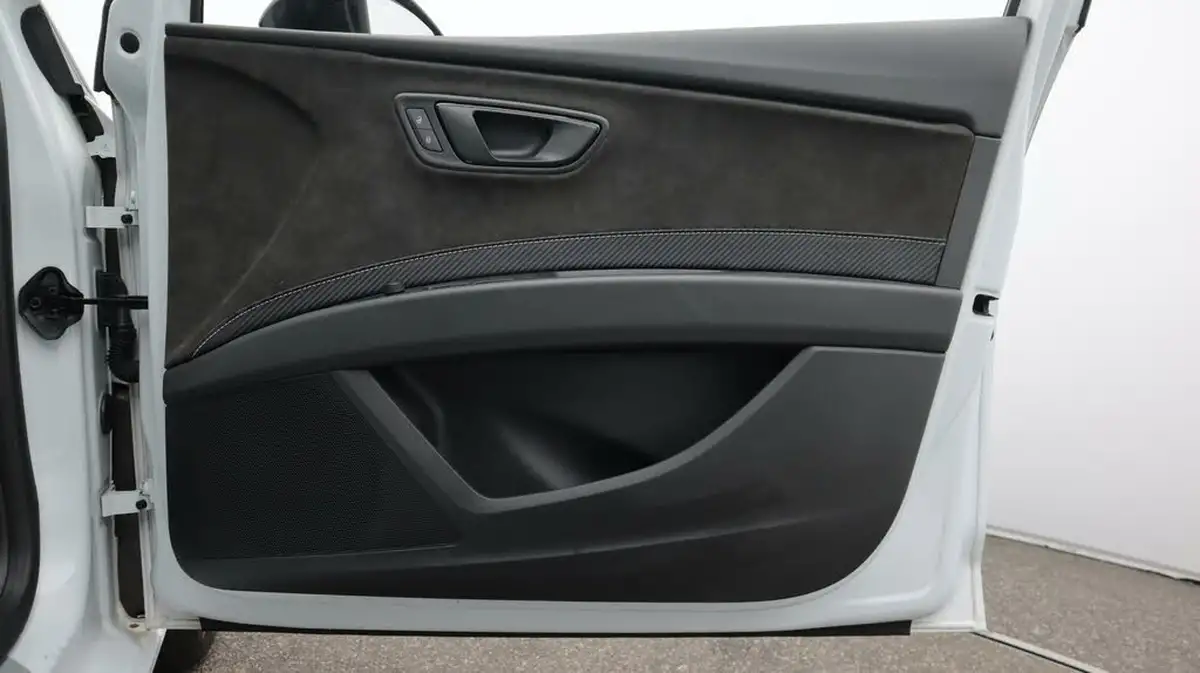 2020-seat-leon-20-tsi-cupra-290-big-14