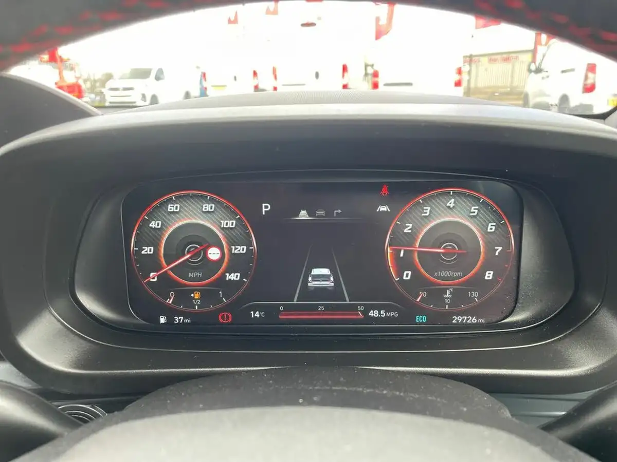 2022-hyundai-i20-10-t-gdi-n-line-dct-big-23