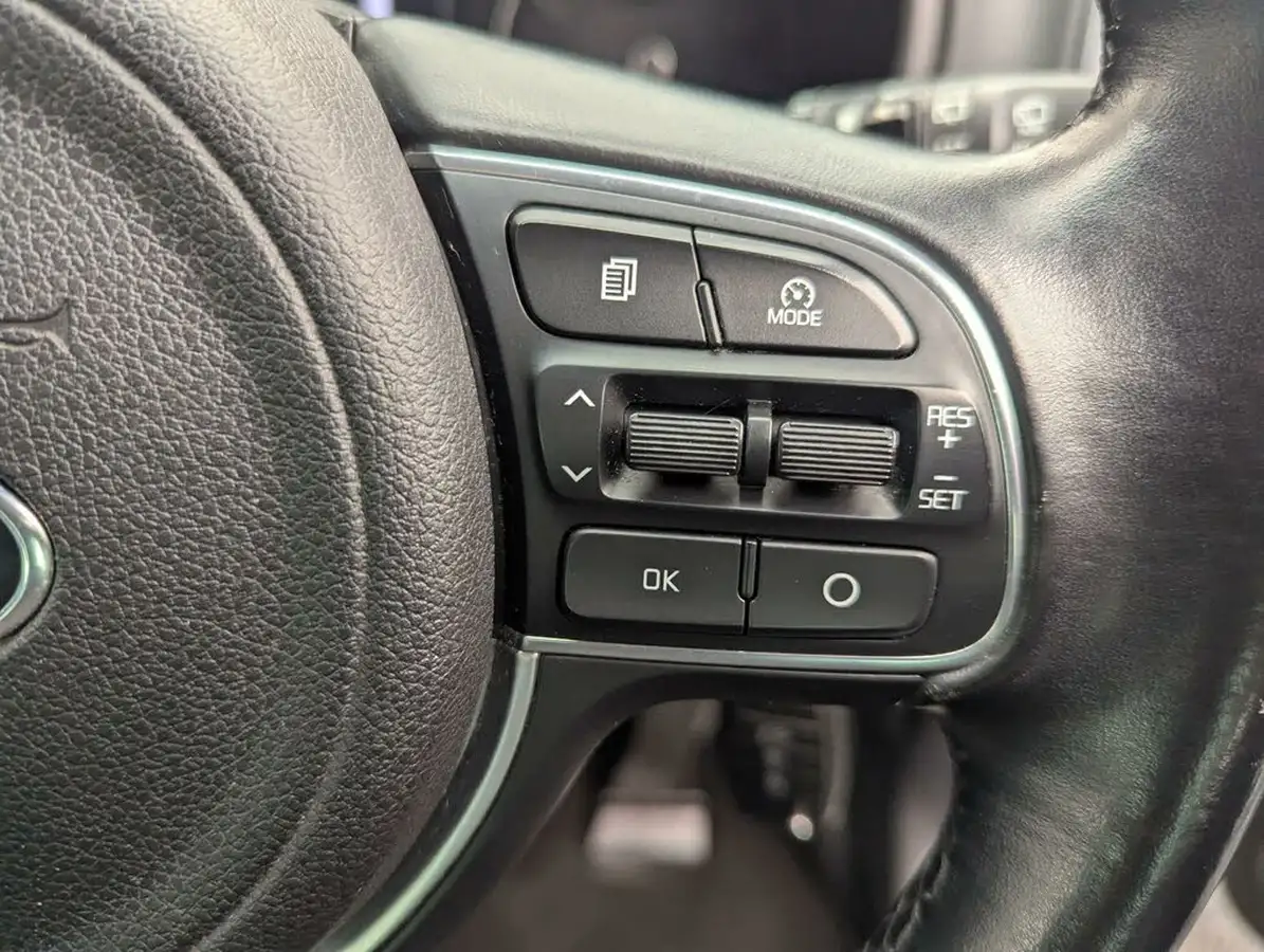 2017-kia-sportage-16-gdi-2-big-24