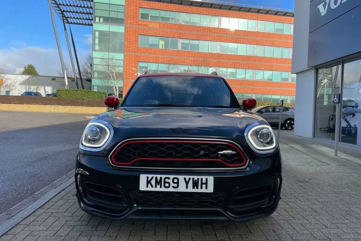 2019-mini-countryman-20-john-cooper-works-big-11
