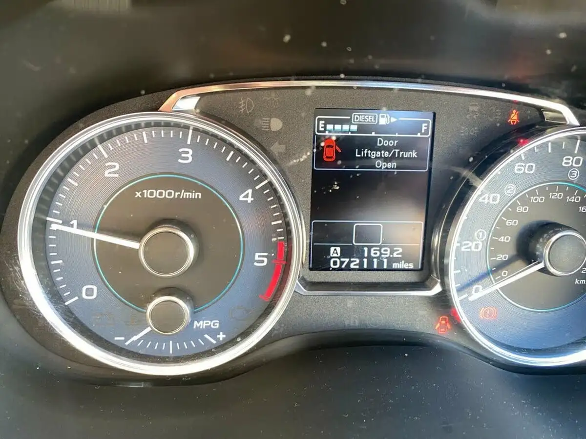 2015-subaru-xv-20d-se-big-36