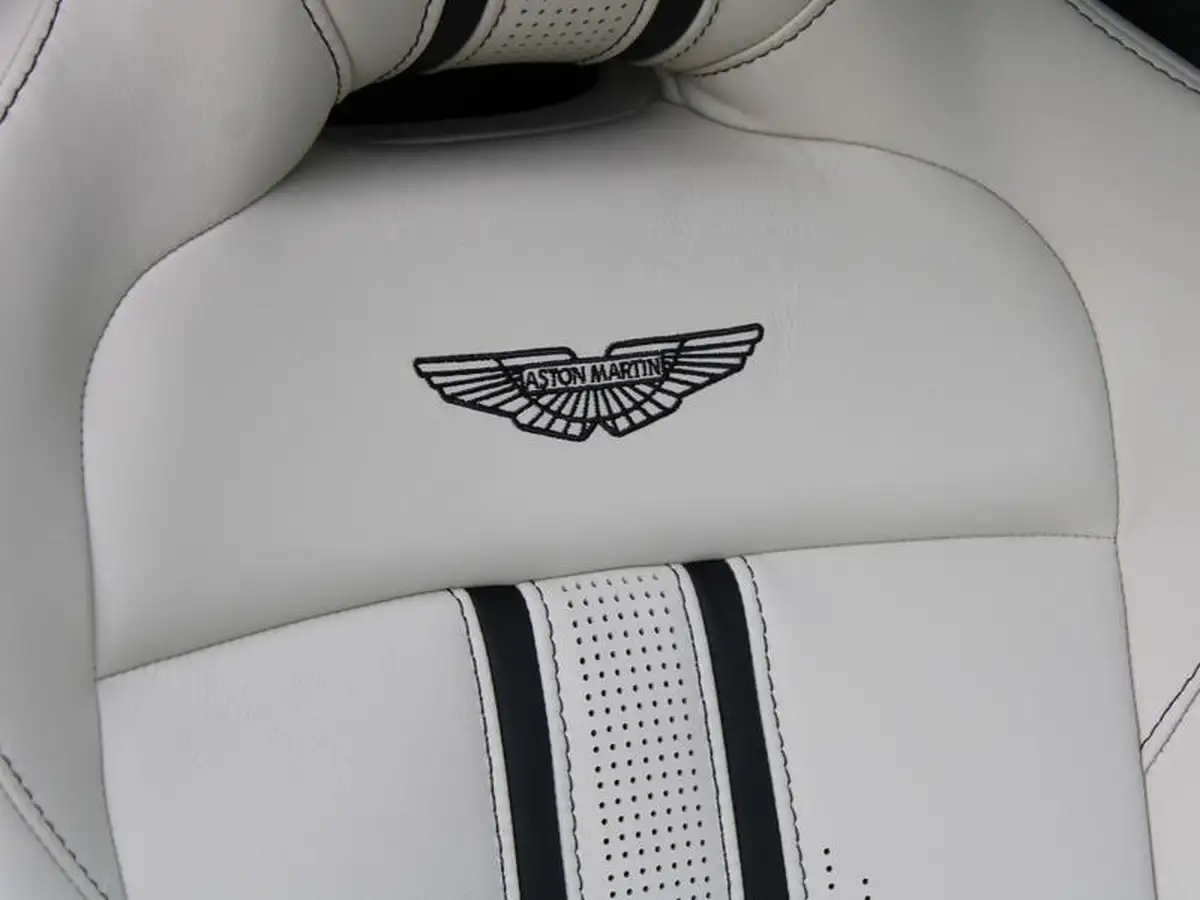 2024-aston-martin-vantage-40-v8-vantage-roadster-auto-big-4