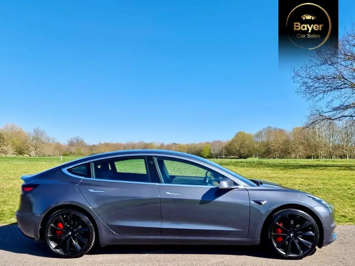 2019-tesla-model-3-e-4x4-performance-pack-big-2