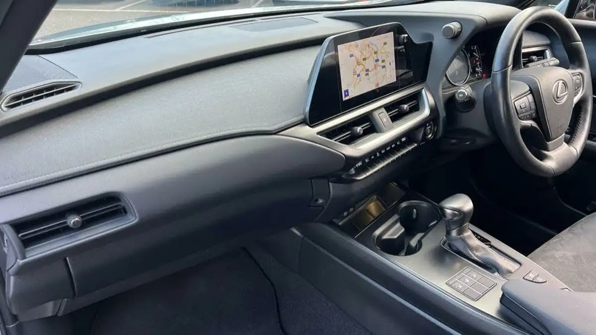 2022-lexus-ux-250h-20-ux-184bhp-premium-plus-pack-big-6