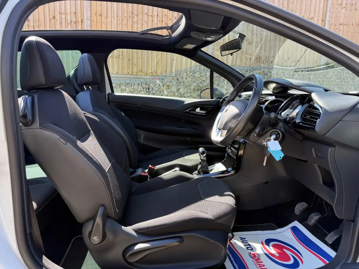 2016-ds-ds-3-cabrio-12-dstyle-nav-big-16